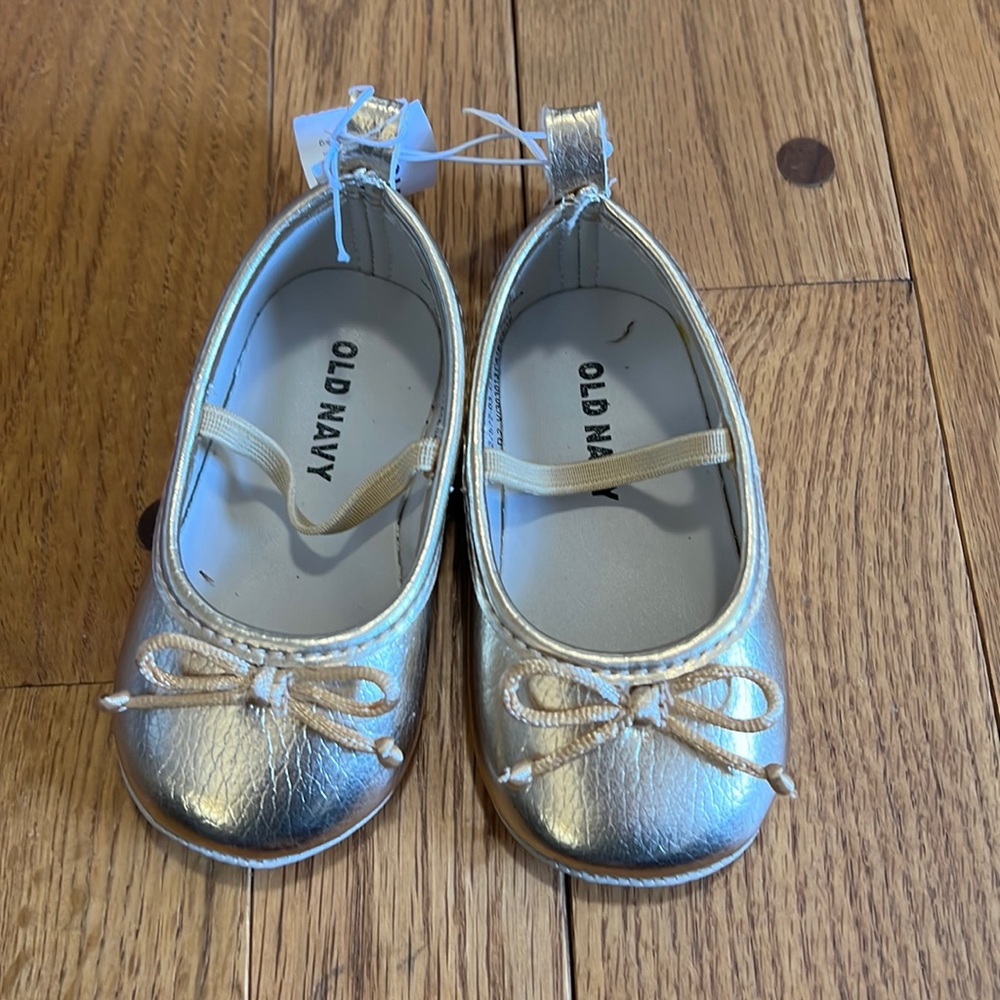 Old navy ballet slippers gold size 12-18 months